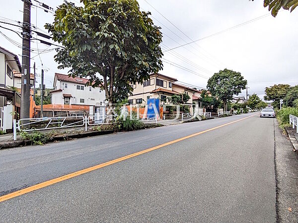 接道状況および現場風景　【八王子市北野台2丁目】
