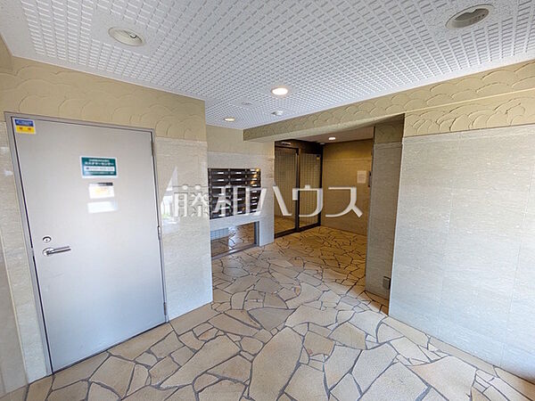 ≪エントランス≫住まう方をやさしく出迎えるエントランス　　【セイガステージ府中栄町】