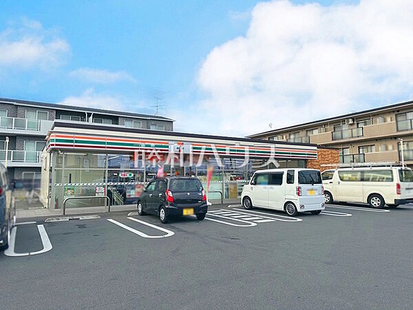 セブン-イレブン 東村山秋津2丁目店 (700m)