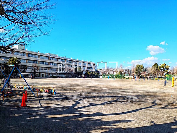朝霞市立朝霞第八小学校 (340m)