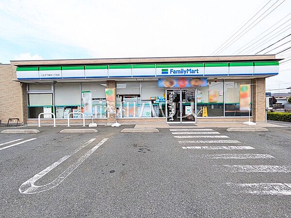 ファミリーマート下柚木二丁目店 (1400m)