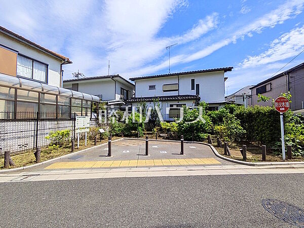 ウエルシア世田谷千歳台店 (670m)