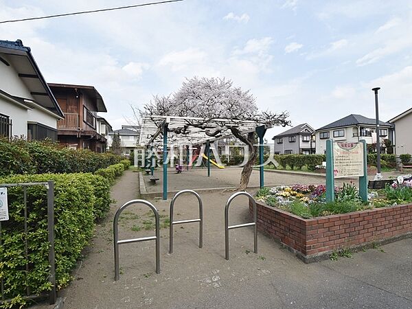 桜町公園 (380m)