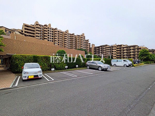 駐車場　【グランソシエ国立ウエストウイング】