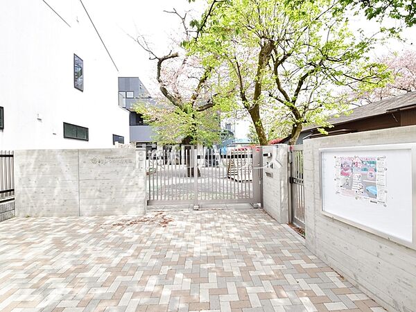 三鷹ちしろの木保育園 (120m)
