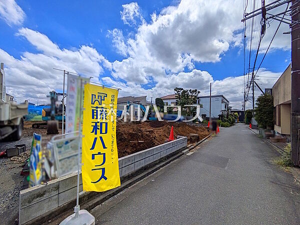 接道状況および現場風景　【狛江市猪方3丁目】