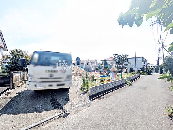 接道状況および現場風景　【狛江市猪方3丁目】