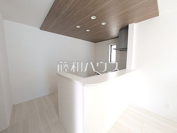 15号棟　キッチン　【新座市野火止3丁目】
