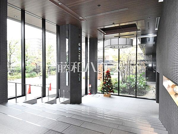 エントランス　【パークホームズ調布桜堤通り】