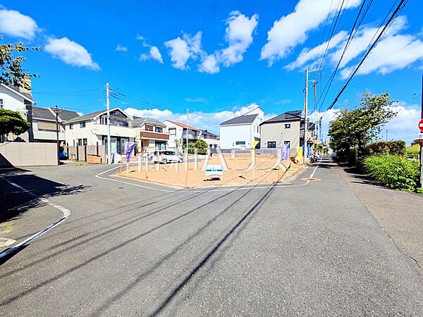 ≪接道状況≫周辺は落ち着いた雰囲気の住宅地です。小さなお子様がいるご家庭も安心です。　【府中市押立町5丁目】