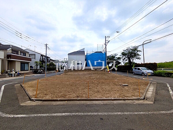 ≪現地写真≫建築条件はございませんので、ライフスタイルに合わせた自由なマイホームづくりが可能です。　【府中市押立町5丁目】