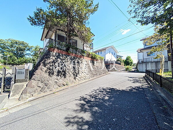 接道状況および現場風景　【八王子市北野台4丁目】