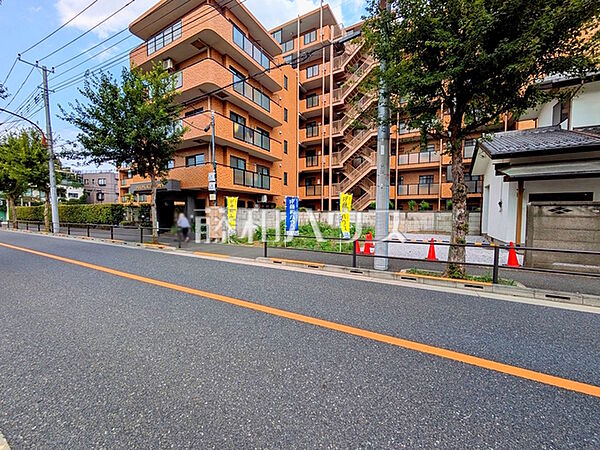 ≪接道状況≫見学はしたいけど、なかなか時間が取れない・・・そんな方に出勤前や仕事終わりにマイホームを見学できるサポートをいたします。【府中市美好町3丁目】