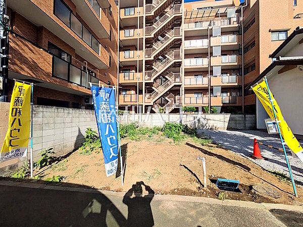 ≪現地外観≫建築条件はございませんので、ライフスタイルに合わせた自由なマイホームづくりが可能です。　【府中市美好町3丁目】