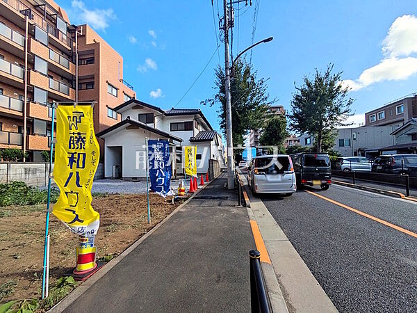 ≪接道状況≫見学はしたいけど、なかなか時間が取れない・・・そんな方に出勤前や仕事終わりにマイホームを見学できるサポートをいたします。　【府中市美好町3丁目】