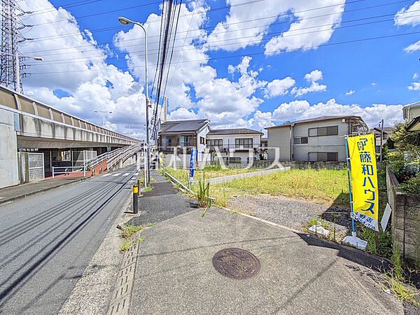 接道状況および現場風景　【日野市百草】