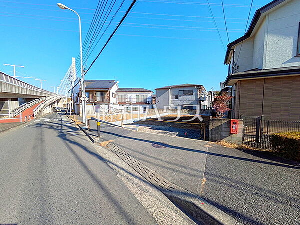 接道状況および現場風景　【日野市百草】