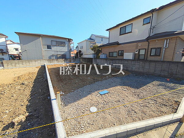 B号地　現地写真　当社オリジナルの注文住宅サポートシステム「セレシス」で、信頼のおける大手ハウスメーカーのご紹介も承ります。【日野市百草】