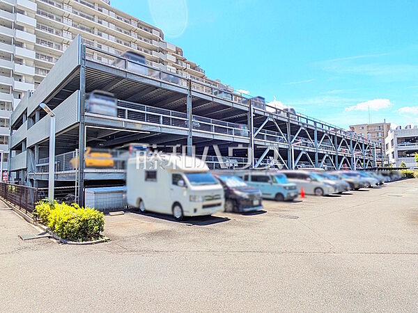 駐車場　【レガリア】