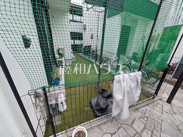 ≪庭≫　お庭はガーデニングや家庭菜園だけでなく、子ども達の遊び場としても最適です。　【府中市日新町3丁目】