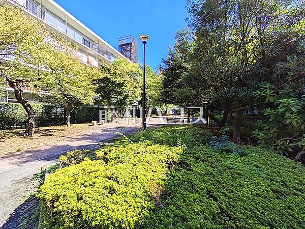 もくせい公園 (920m)