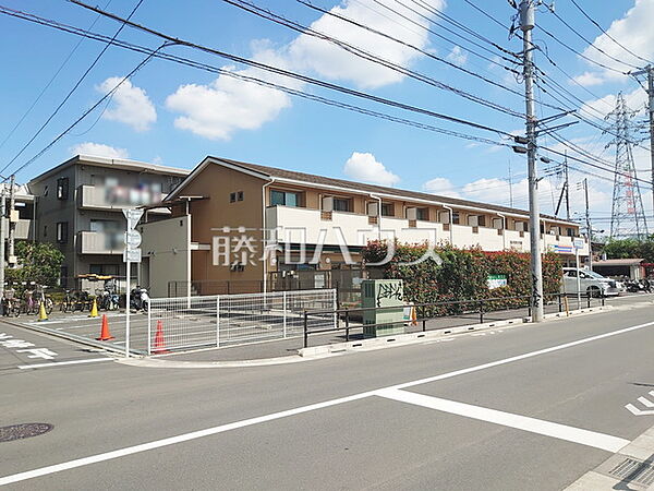 サムエル保育園分園 (230m)