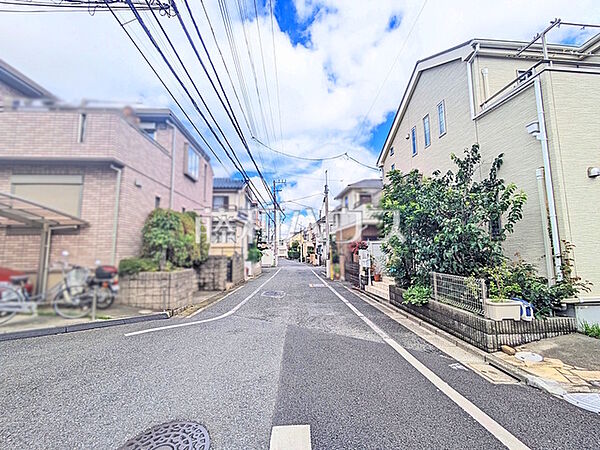接道状況および現場風景　【練馬区南大泉3丁目】