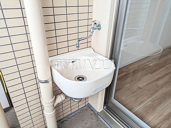 バルコニー水栓　【ビューアリーナ朝霞台】