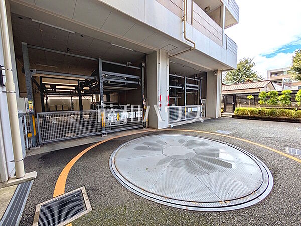 駐車場　【アデニウム府中武蔵野台】