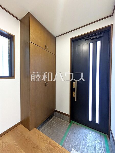 玄関　【志木市柏町1丁目】