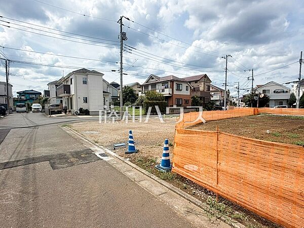 運転、駐車が苦手な方にも嬉しい前面 公道5m！　【東久留米市小山4丁目】
