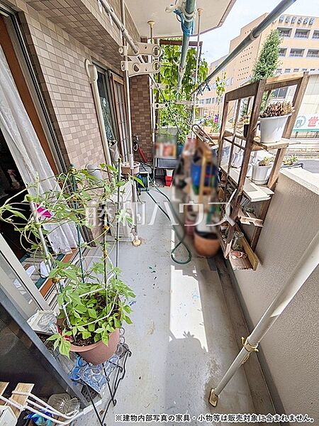 ≪バルコニー≫西・東の2方向バルコニーで洗濯物もたっぷり干せます！　【エクセラージュ府中白糸台　】