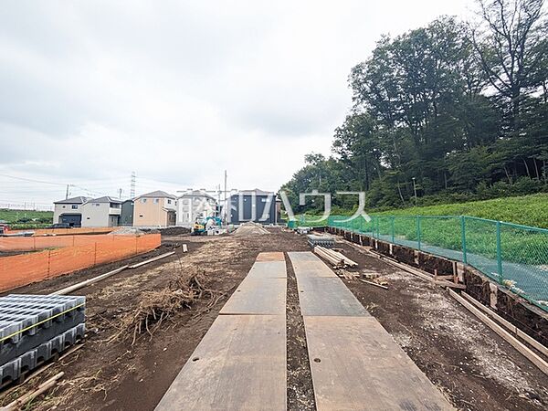 現場風景【清瀬市旭が丘5丁目】 周辺環境はもちろん、日当たりや設備仕様など、実際に行ってみないと分からないことも多くございます。営業担当がご案内いたしますので、お気軽にお問い合わせください。
