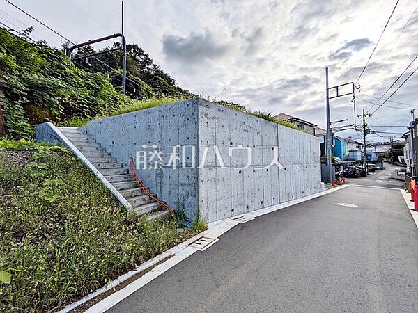 接道状況および現場風景　【日野市三沢3丁目】