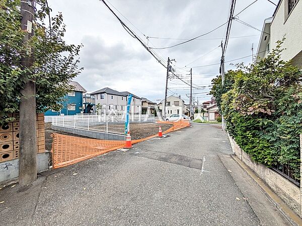 接道状況および現場風景　【国分寺市西恋ヶ窪3丁目】