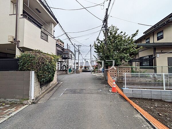 接道状況および現場風景　【国分寺市西恋ヶ窪3丁目】