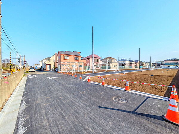 接道状況および現場風景　【小平市小川町1丁目】