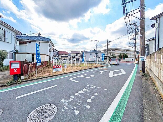 接道状況および現場風景 建物のプレゼンをさせていただきますので、実際の完成イメージを思い描いていただくことができます。お気軽にお問合せ下さい。【西東京市泉町6丁目】