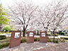 周辺：牟礼さくら児童遊園 (300m)