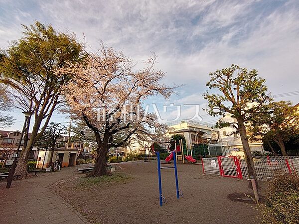 給田公園 (950m)