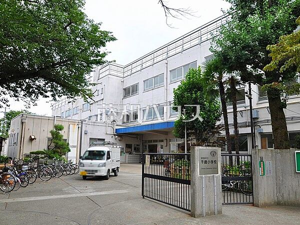 世田谷区立千歳小学校 (1300m)