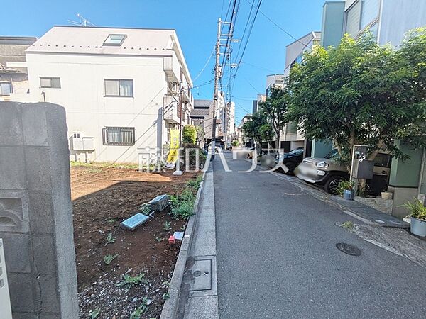 接道状況および現場風景　【中野区弥生町1丁目】