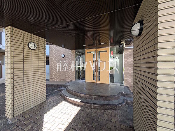 エントランス　【朝日パリオ保谷】