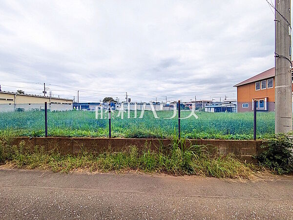 現場風景　見学はしたいけど、なかなか時間が取れない・・・そんな方に出勤前や仕事終わりにマイホームを見学できるサポートをいたします。【東久留米市下里2丁目】