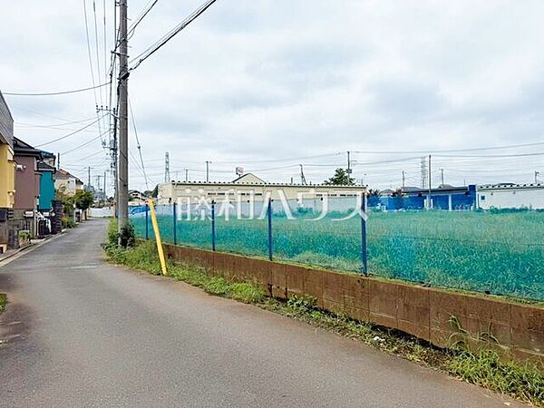 接道状況および現場風景　【東久留米市下里2丁目】 平日のご案内も可能です。まずはお気軽にお問合せ下さいませ。