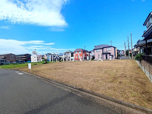 ≪接道状況≫周辺は落ち着いた雰囲気の住宅地です。小さなお子様がいるご家庭も安心です。　【府中市南町2丁目】