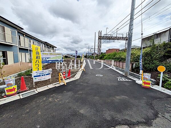 ≪接道状況≫　家族みんなで創る、楽しむ、自由設計分譲地！　【府中市白糸台4丁目】