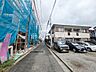 外観：接道状況および現場風景　【朝霞市朝志ケ丘3丁目】