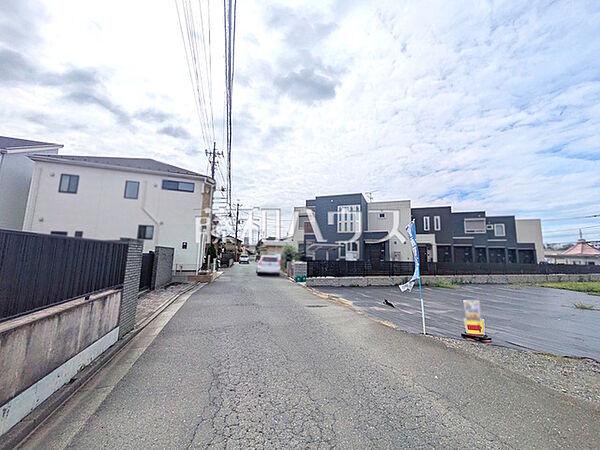 接道状況および現場風景　【朝霞市膝折町4丁目】