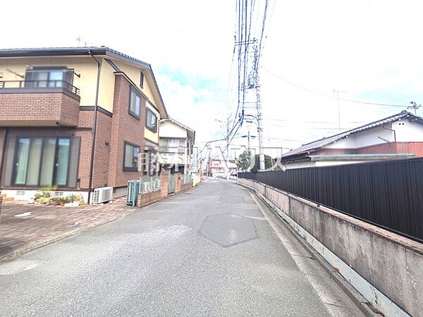 接道状況および現場風景　【朝霞市膝折町4丁目】